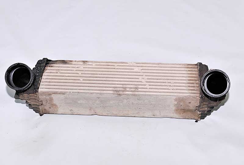 BMW 8 SERİSİ ÇIKMA YEDEK PARÇA BMW-ÇIKMA-YEDEK-PARÇA-E-70-İNTERKOL-RADYATÖRÜ